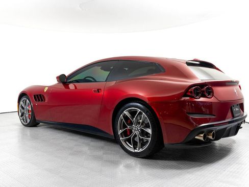 Certified 2019 Ferrari GTC4Lusso T RWD image 6