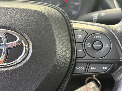 Used 2025 Toyota Corolla LE FWD image 26