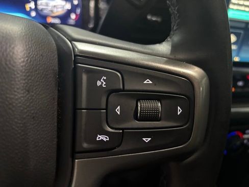 Used 2025 Chevrolet Silverado 1500 LT AWD/4WD image 19