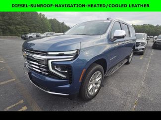 Used 2025 Chevrolet Suburban Premier w/ Sun And Tow Package RWD video 1