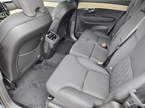 New 2026 Volvo XC90 B6 Plus w/ Protection Package Premier image 30