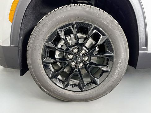 New 2026 Chevrolet Traverse LT w/ Midnight/Sport Edition FWD image 31