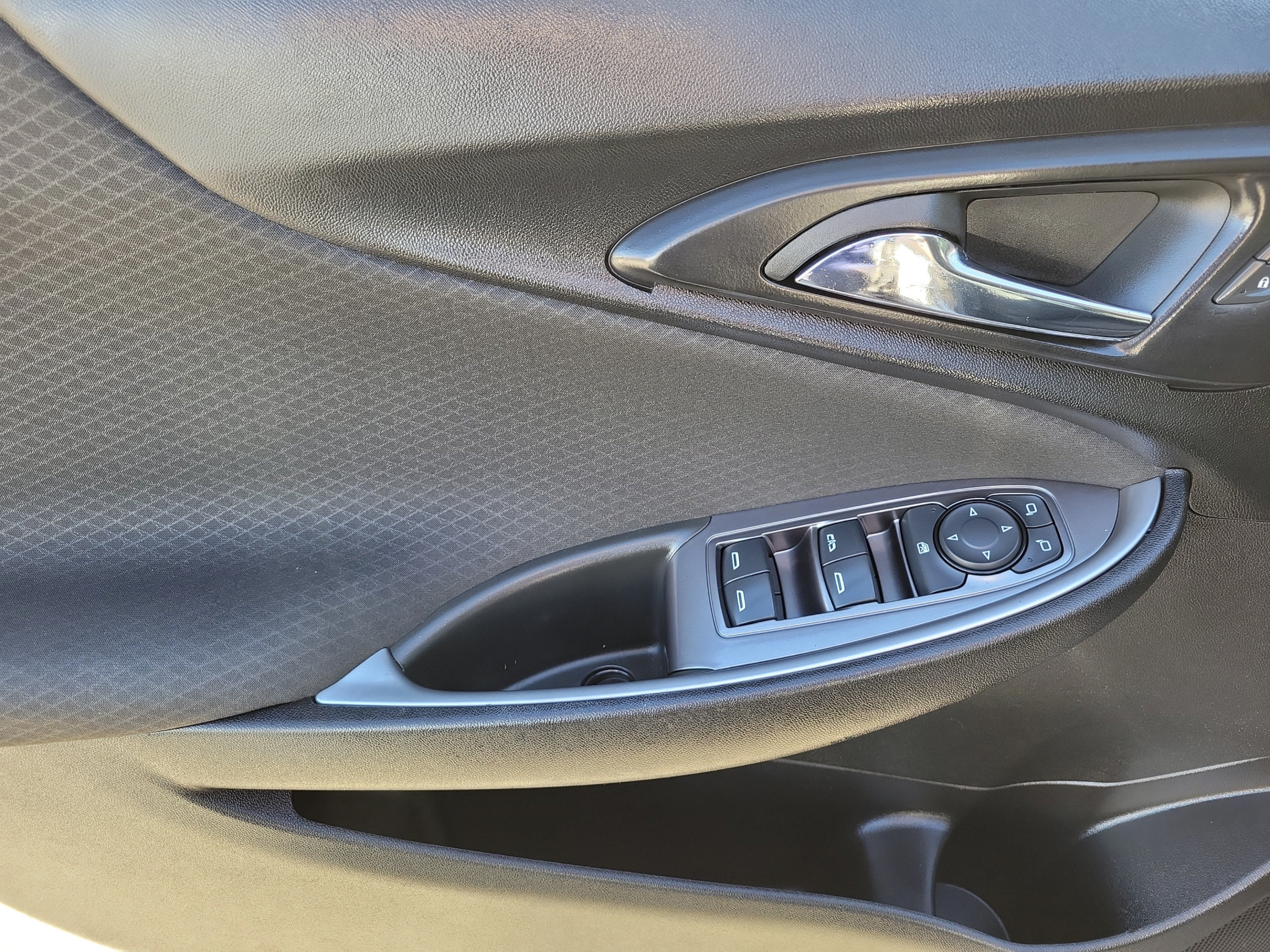 Used 2023 Chevrolet Malibu LT FWD image 13