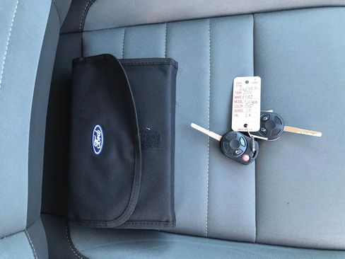 Used 2016 Ford Escape SE w/ Equipment Group 201A image 47