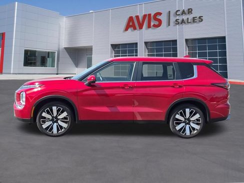 Used 2025 Mitsubishi Outlander SE AWD/4WD image 10