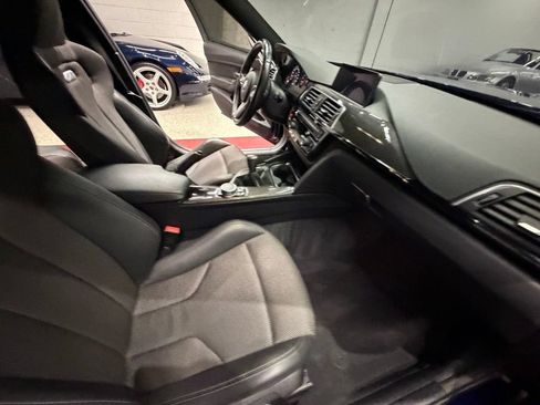 Used 2016 BMW M3 RWD image 38