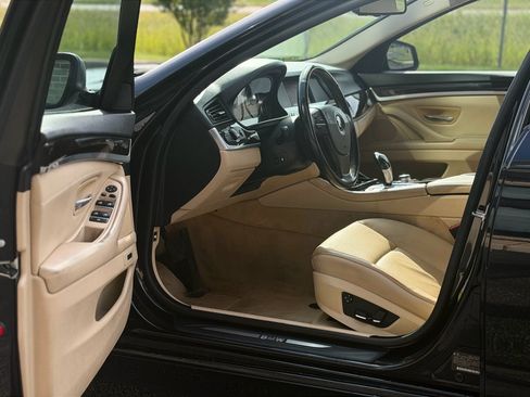 Used 2011 BMW 528i Sedan RWD image 6