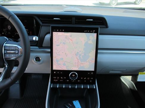 New 2026 GMC Terrain Denali w/ LPO, Floor Liner Package image 20