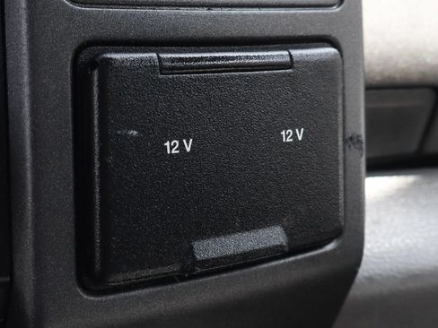 Used 2017 Ford F550 2WD Regular Cab Super Duty image 34