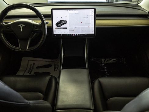 Used 2018 Tesla Model 3 Long Range AWD/4WD image 22