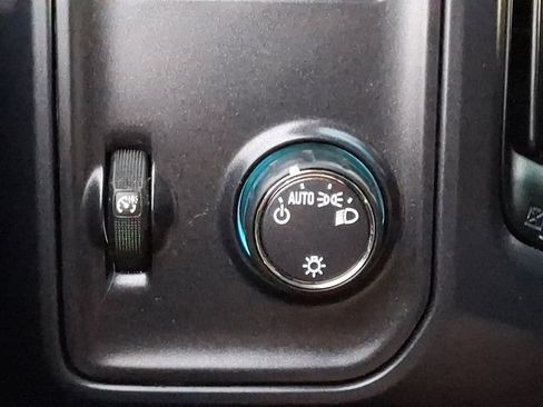 Used 2017 Chevrolet Silverado 1500 W/T w/ WT Convenience Package AWD/4WD image 22