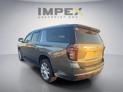 Used 2024 Chevrolet Suburban High Country w/ Max Trailering Package AWD/4WD image 3