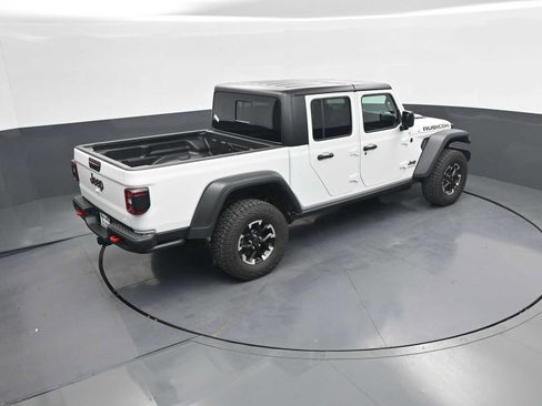 Used 2026 Jeep Gladiator Rubicon AWD/4WD image 32