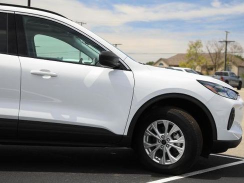 Certified 2024 Ford Escape Active w/ Tech Pack #1 AWD/4WD image 5