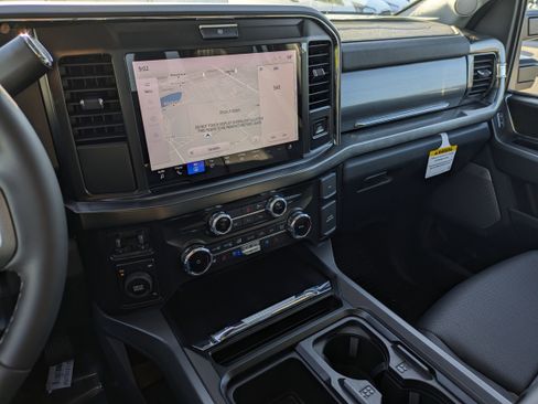 New 2026 Ford F450 Lariat image 33