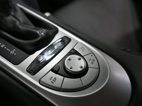 Used 2006 Mercedes-Benz SLR image 51