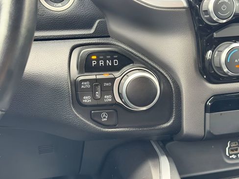 Used 2022 RAM 1500 Big Horn AWD/4WD image 25