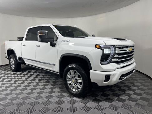 Used 2024 Chevrolet Silverado 2500 High Country w/ LPO, Dark Essentials Package AWD/4WD image 1