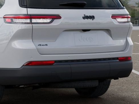 New 2025 Jeep Grand Cherokee L Laredo AWD/4WD image 13