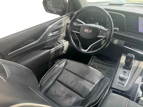 Used 2022 Cadillac Escalade Sport w/ LPO, Floor Liner Package AWD/4WD image 22