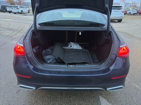 Used 2026 Mercedes-Benz E 350 4MATIC Sedan image 16