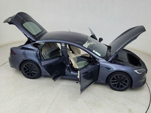 Used 2022 Tesla Model S Base image 83