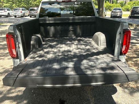 Used 2025 GMC Sierra 1500 Denali w/ Denali Reserve Package AWD/4WD image 12