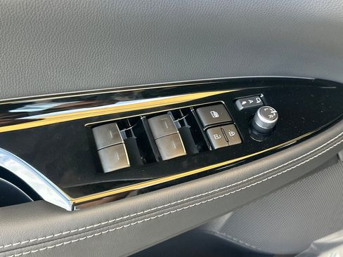 New 2026 Toyota Mirai RWD image 13