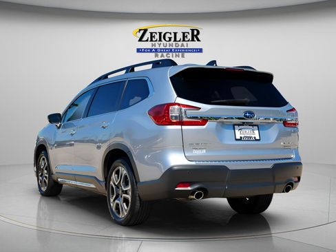 Used 2024 Subaru Ascent Touring AWD/4WD image 5
