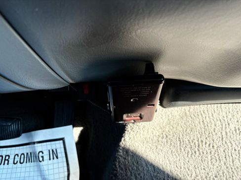 Used 2001 Ford F350 XLT image 41