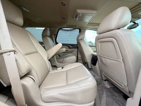 Used 2014 Chevrolet Tahoe LTZ image 18