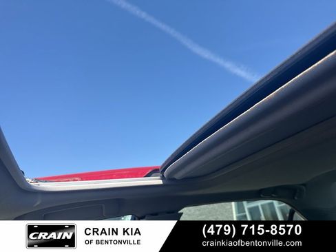 Used 2013 Toyota Camry SE w/ Leather Pkg image 36