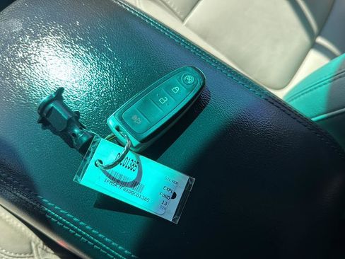 Used 2013 Ford Explorer Limited FWD image 24