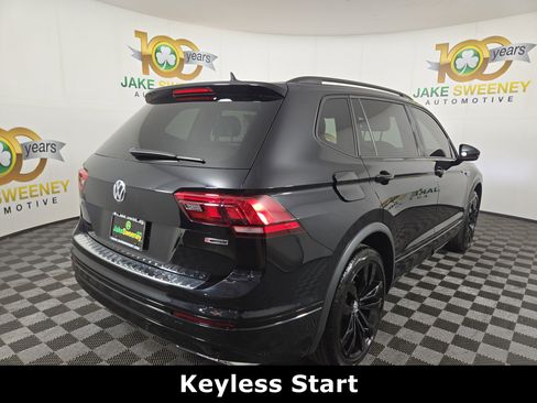 Used 2021 Volkswagen Tiguan SE R-Line image 9