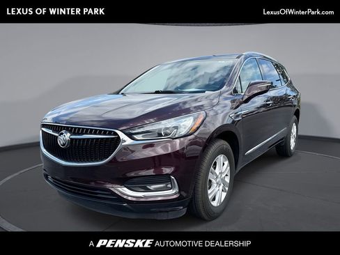 Used 2018 Buick Enclave Essence image 1