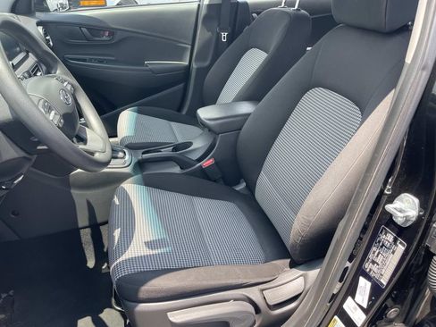 Used 2021 Hyundai Kona SE FWD image 23