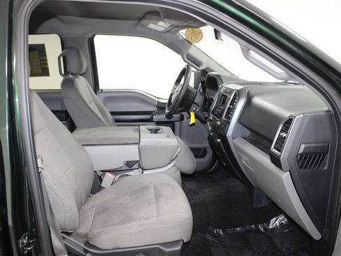 Used 2015 Ford F150 XLT AWD/4WD image 28