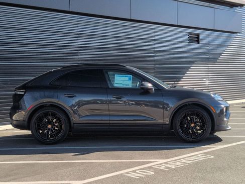 New 2026 Porsche Macan Electric image 8