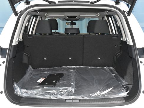 New 2026 Nissan Rogue SV w/ Cold Weather Package AWD/4WD image 25
