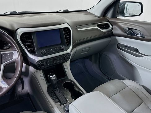 Used 2019 GMC Acadia SLT AWD/4WD image 29