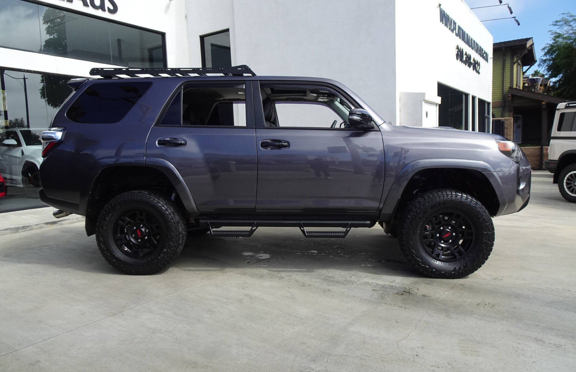 Used 2021 Toyota 4Runner Venture w/ Moonroof Package AWD/4WD image 8