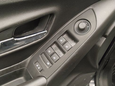Used 2020 Chevrolet Trax LS w/ Tint and Cruise Package FWD image 27