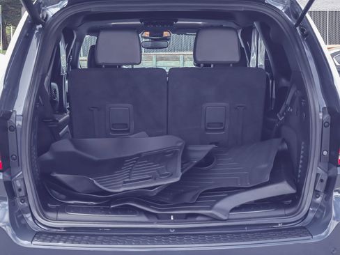 Used 2018 Dodge Durango SRT w/ Technology Group AWD/4WD image 18