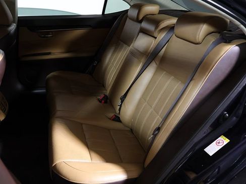 Used 2017 Lexus ES 350 w/ Luxury Package FWD image 13