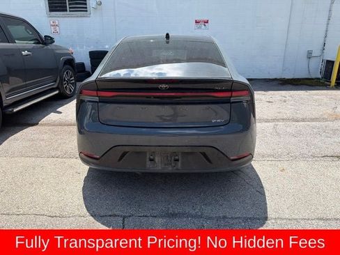 Used 2024 Toyota Prius XLE FWD image 9
