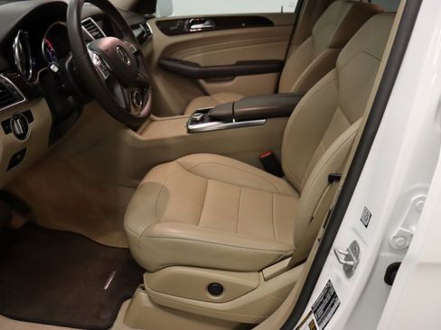 Used 2015 Mercedes-Benz ML 250 BlueTEC 4MATIC image 4