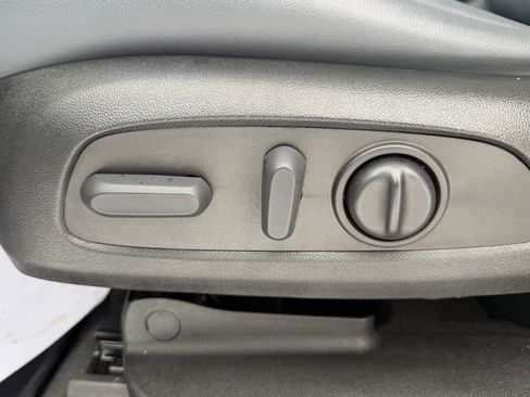 Used 2023 Buick Enclave Essence w/ Experience Buick Package image 22