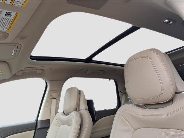 Used 2022 Lincoln Aviator Reserve w/ Equipment Group 201A AWD/4WD image 15