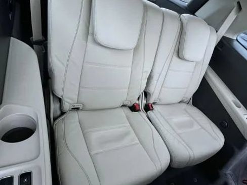 Used 2020 Mercedes-Benz GLS 450 4MATIC image 25