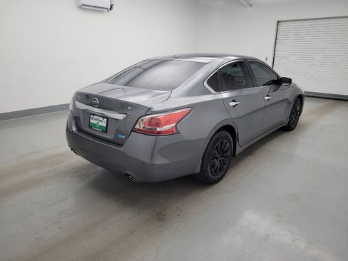 Used 2014 Nissan Altima 2.5 S w/ Display Audio Package FWD image 9